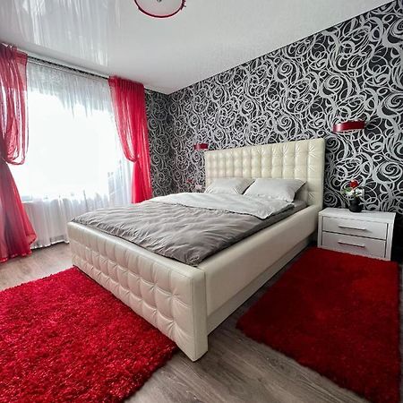 Relax. Просторі Та Затишні Апартаменти Ternopil Exterior foto