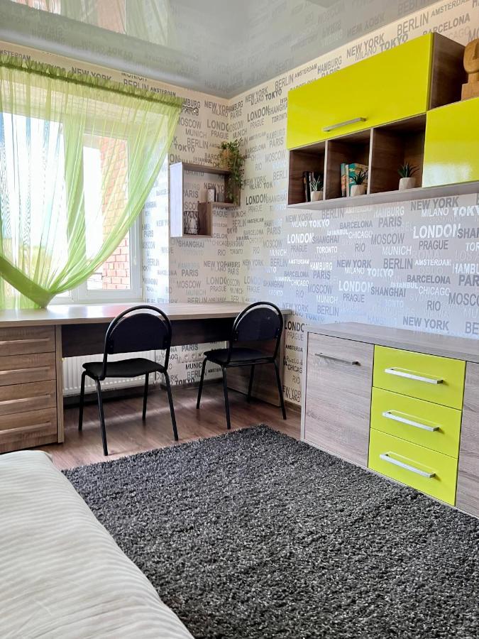 Relax. Просторі Та Затишні Апартаменти Ternopil Exterior foto